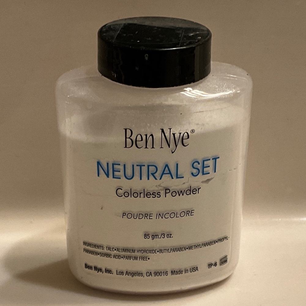 Ben Nye Neutral Set Face Setting Powder for Makeup - Setting Powder